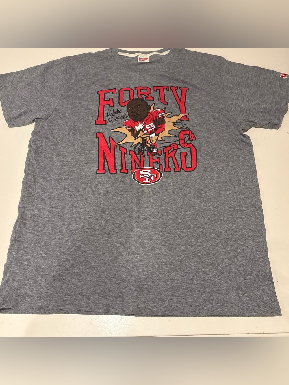 Deebo Samuel San Francisco 49ers Graphic T-Shirt – XL